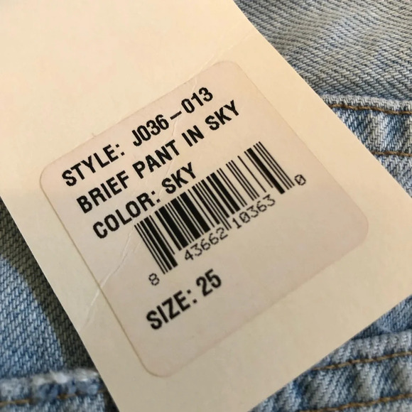 Jean Atelier Luxury Mock Brief Pant Jeans in color Sky size 25 NWT - Picture 10 of 12